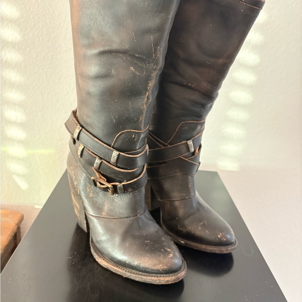 Women’s Vintage Black Distressed Leather Mid-Calf Heeled Boots